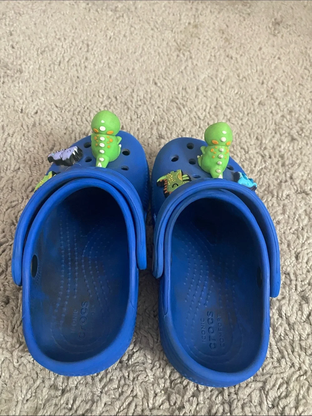 CROCS Kids Blue Clogs with Green Dinosaur Jibbitz size C8